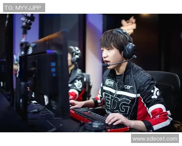 EDG在Major赛中的强势表现分析与战术解读