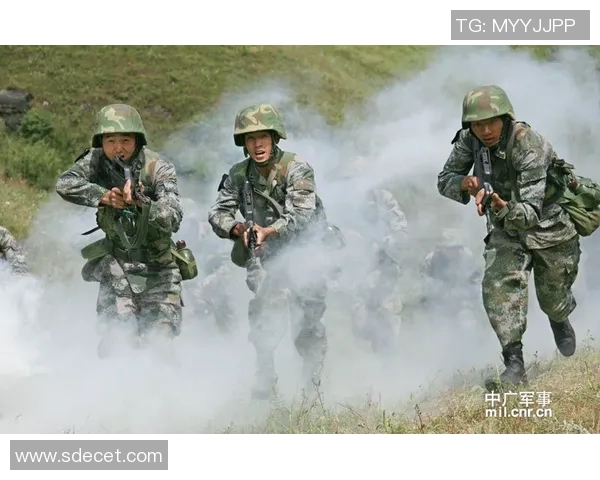 成都攀岩队防反战术解析与实战应用探讨 成都攀岩队防反战术解析与实战应用探讨